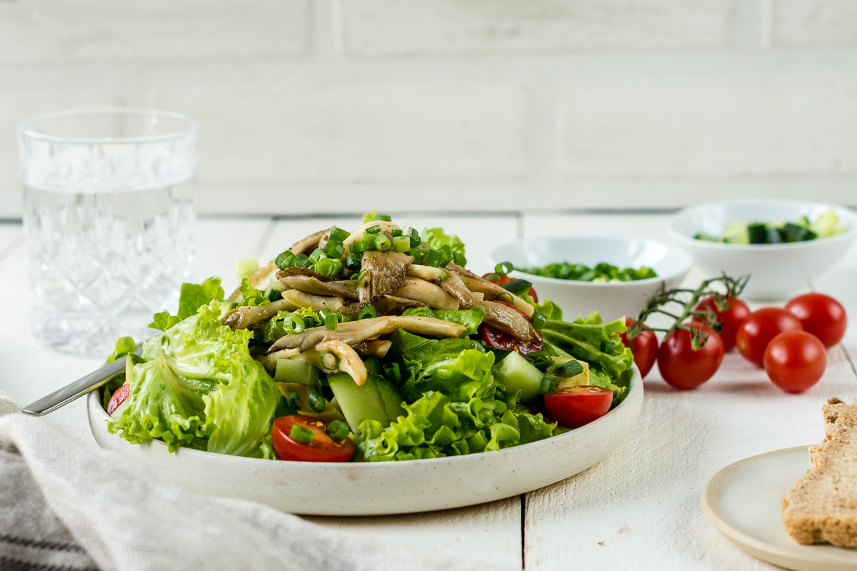 Rezept Corinna Frei: Grüner Salat mit gebratenen Austernpilzen